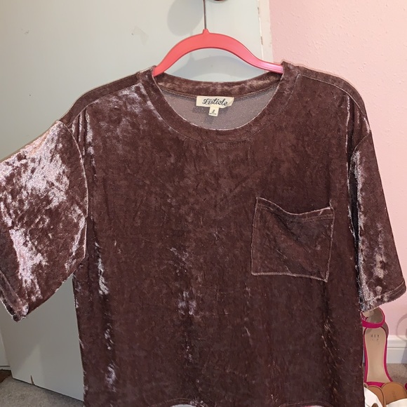 Velvet T-shirt with front pocket - Picture 3 of 3
